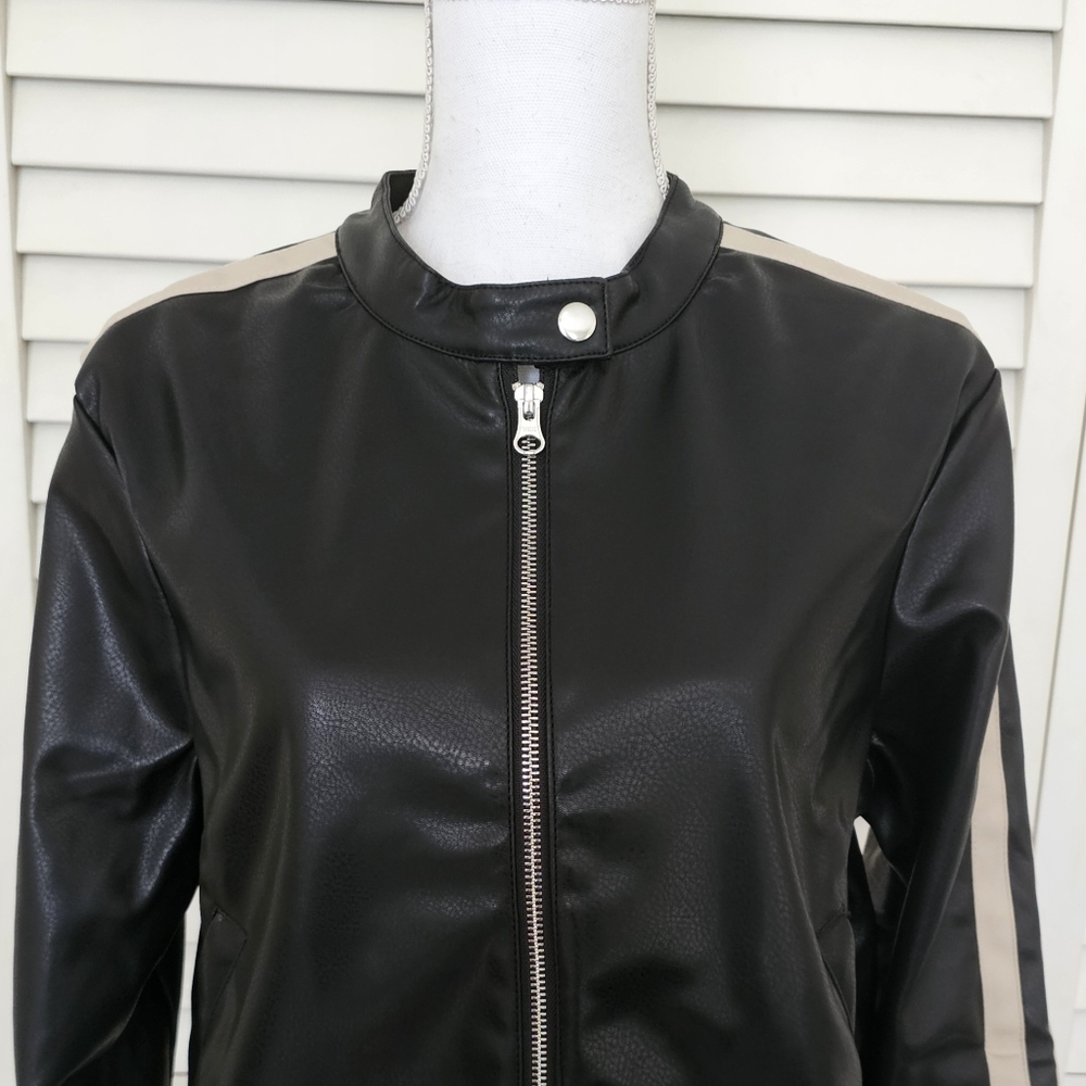 New Democracy Biker Jacket Size M Faux Leather Black Beige Zip Front Moto NWT - Picture 3 of 16